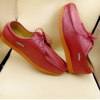 Product image attachment 1 - Wallabees Soes