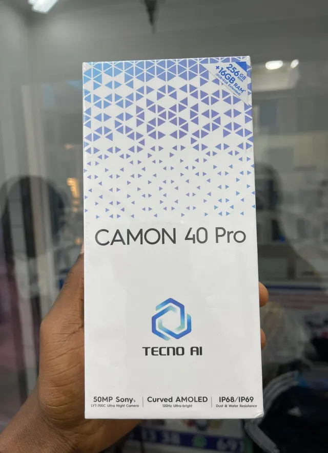 Image de TECNO CAMON 40 PRO 256G ( PROMO)