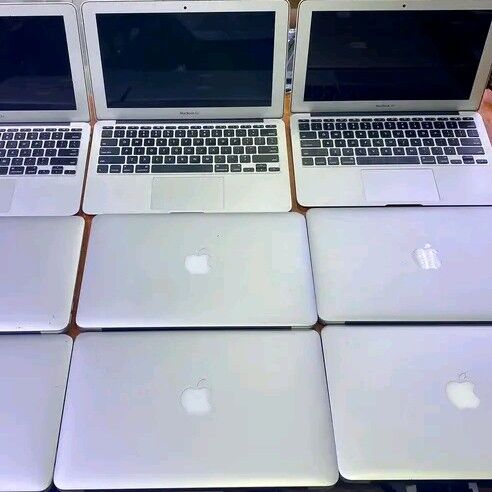 Photo 1 du produit - MacBook air 13 . édition 2015
