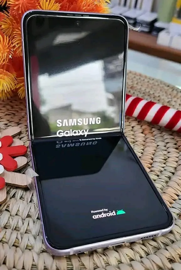 Image de SAMSUNG GALAXY ZFLIP3 5G  - 128G ROM