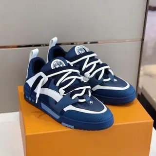 Product image attachment 4 - Luis Vuitton original (with box)