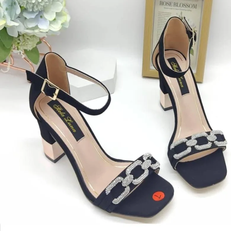 Photo 1 du produit - talons hauts pour enfants et adultes