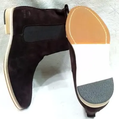 Image de chaussures formelles marron