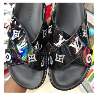 Photo 1 du produit  - Sandale Louis Vuitton - Noir