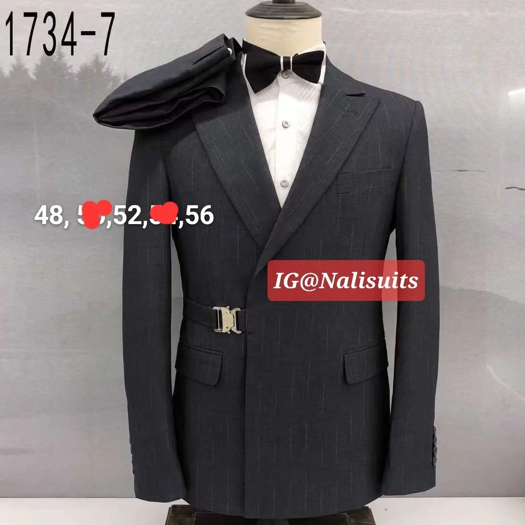 Photo 1 du produit - Costume Costume