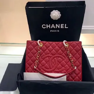 Product image attachment 1 - Chanel red hand bag