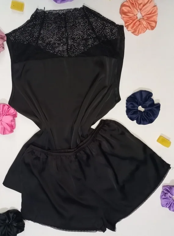 Photo 1 du produit - Ensemble débardeur + short pour dormir