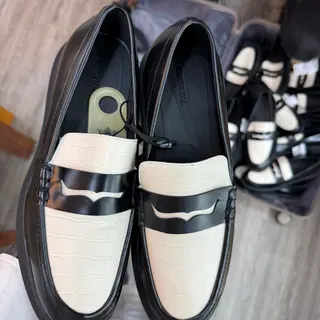 Product image attachment 1 - zara crocodile black and white