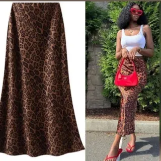 Product image attachment 1 - Leopard print Satin skirt