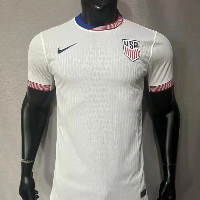 Image de maillots clubs nouvelle saison