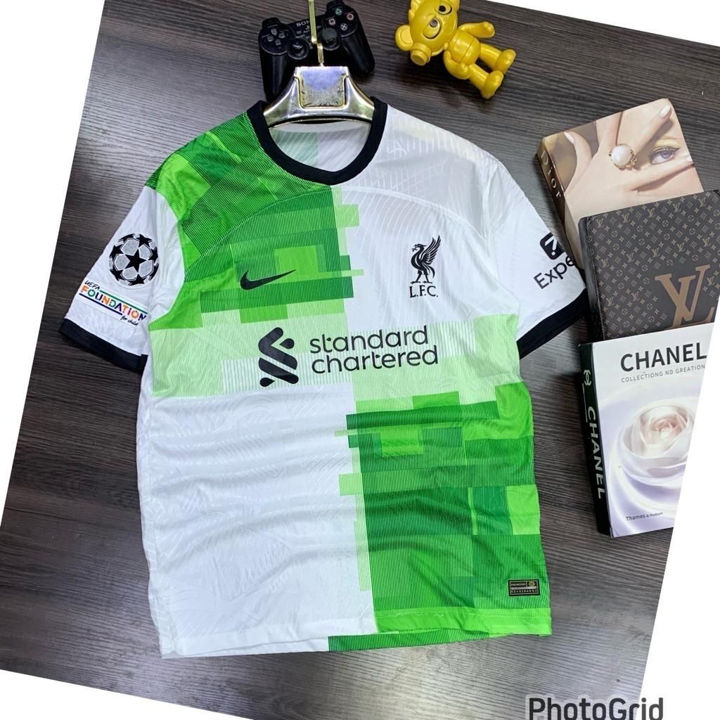 Photo 1 du produit  - Maillot de Liverpoll: 2023/2024
