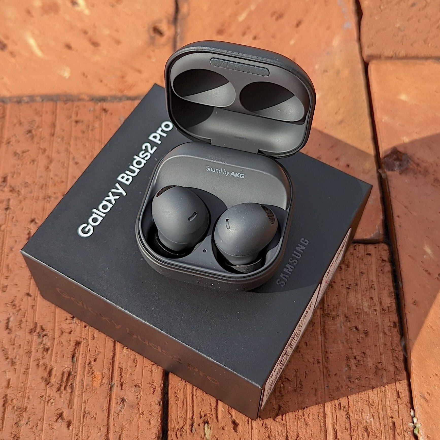 Product image attachment 3 - Galaxy buds 2pro