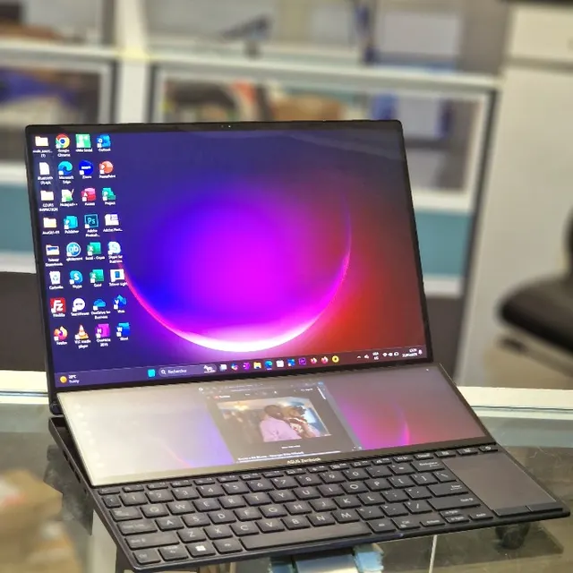 Image de Asus ZenBook pro Duo 15 OLED