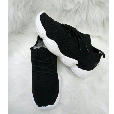 Photo 1 du produit - tennis noires