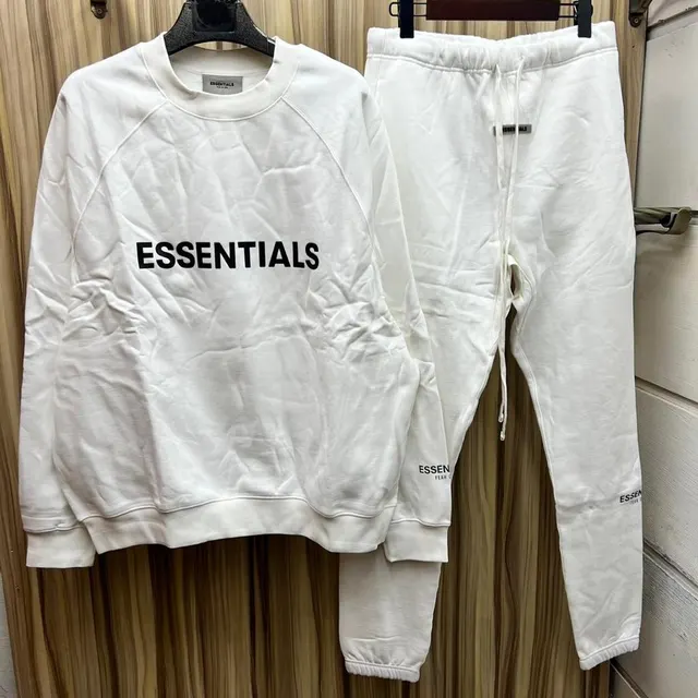 Image de Ensemble Essentials L, XL, XXL