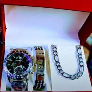 Photo 2 du produit  - ensemble montre