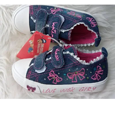 Product image attachment 1 - Kids Shoe size 25-30
