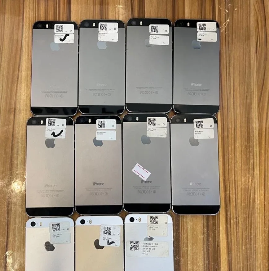 Product image attachment 1 - iPhone 5s and 5se available
