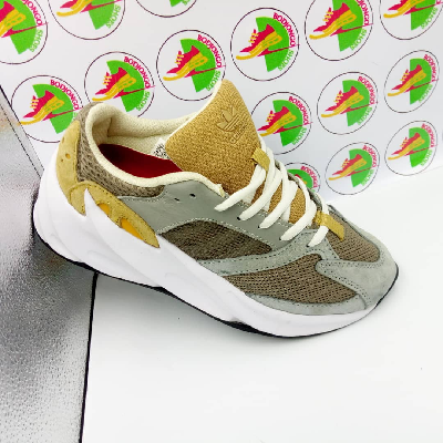 Photo 2 du produit - Addidas Shoes