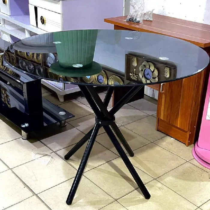 Product image attachment 1 - Glass Table