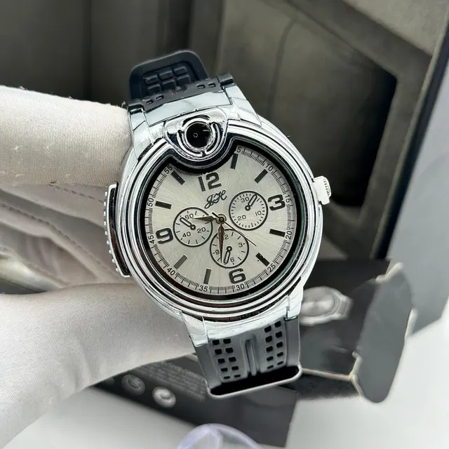 Image de Montre avec allume feu