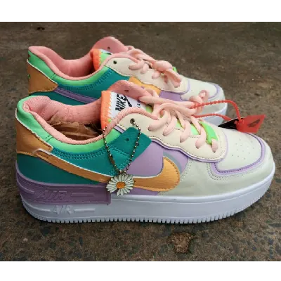 Image de Airforce 1 multi couleur, sizes 37-42