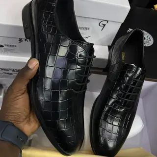 Photo 1 du produit  - Louis Vuitton : 39,40,41,42,45
