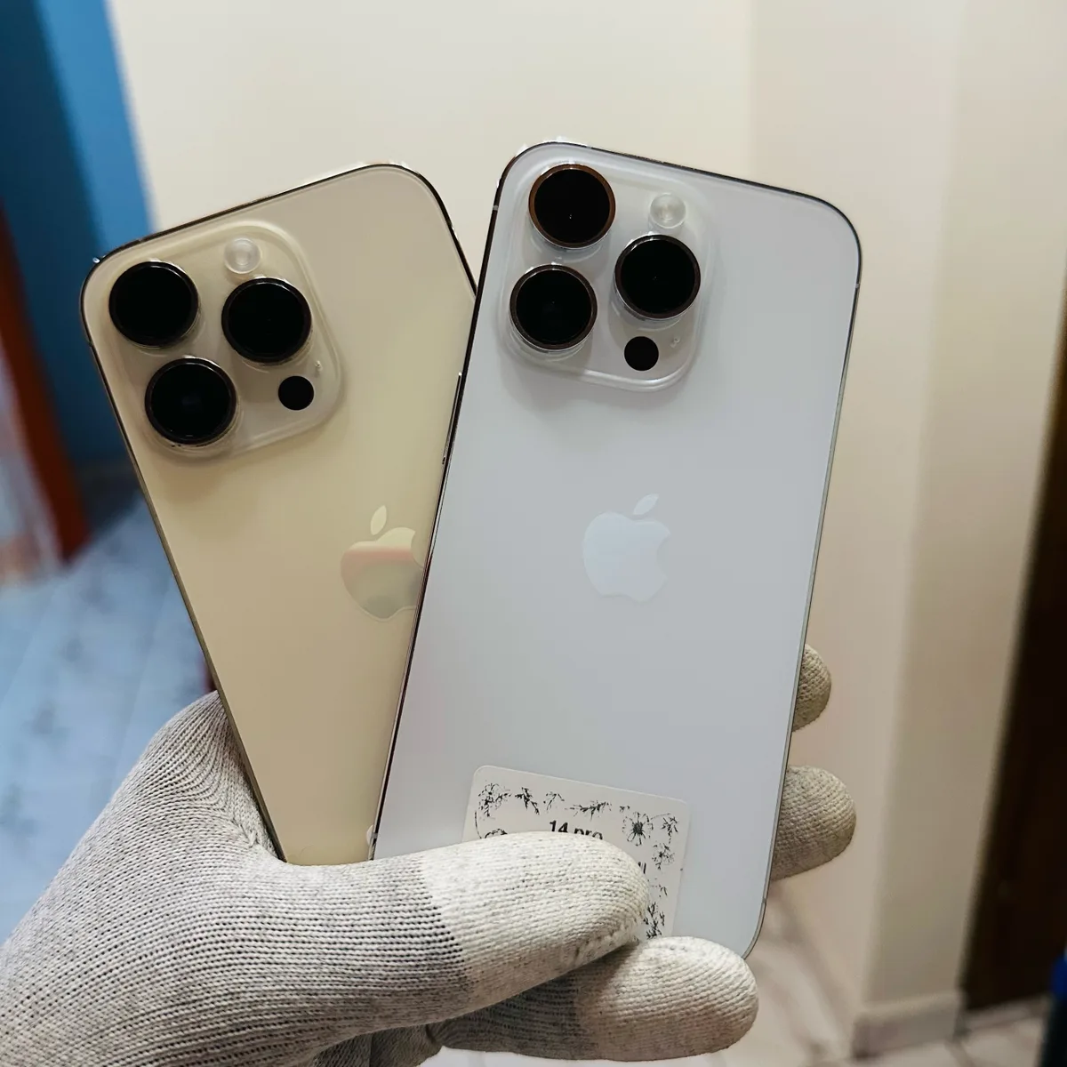 Product image attachment 1 - iPhone 14 pro 256
