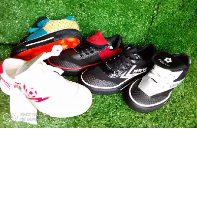 Image de Chaussures Enfant pointure 30-36