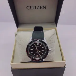 Product image attachment 1 - Luxury Watch
