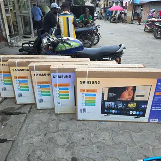 Photo 1 du produit  - TV SAMSUNG 50 POUCES 2025