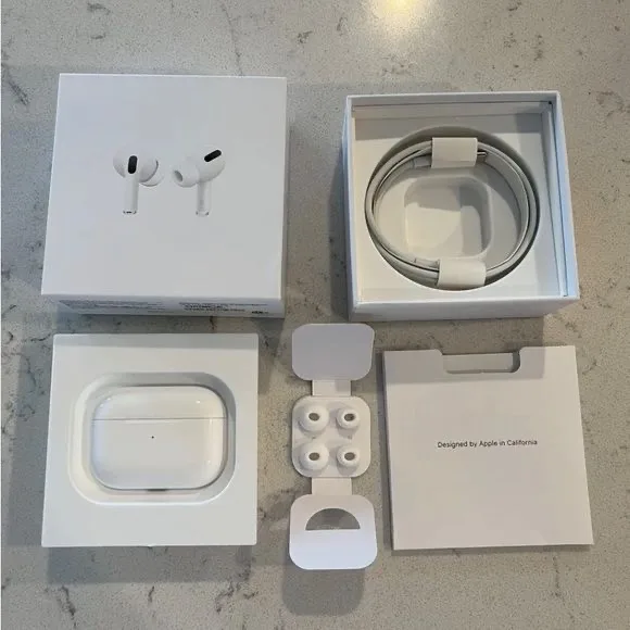 Product image attachment 1 - AirPods Pro 2
