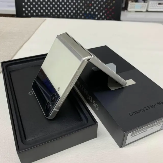 Image de SAMSUNG GALAXY ZFLIP3 5G 256G
