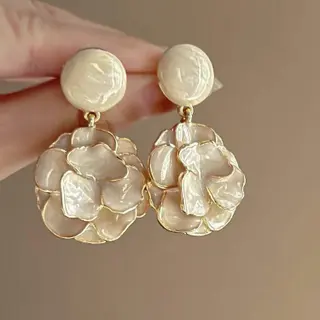 Product image attachment 1 - vintage hearing