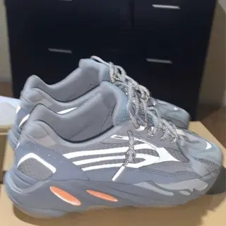 Photo 1 du produit  - Yeezy