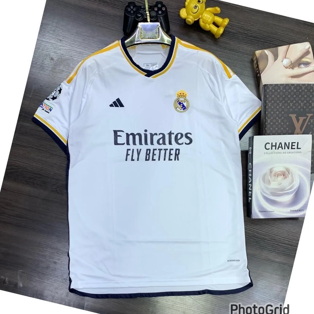 Photo 1 du produit - Maillot du Real de Madrid de la nouvelle saison 2023/2024