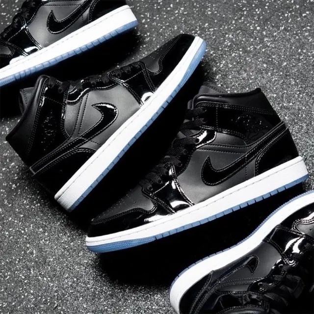 Image de air jordan noir