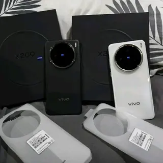 Product image attachment 1 - VIVO X200 - 512/32