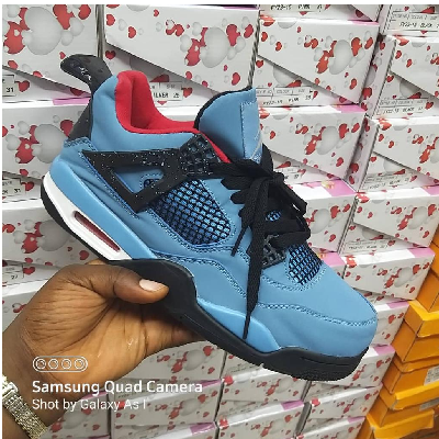 Photo 2 du produit - Chaussures Air Jordan