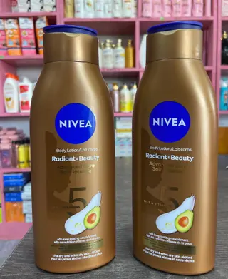 Product image attachment 1 - Nivea Radiant Beauty