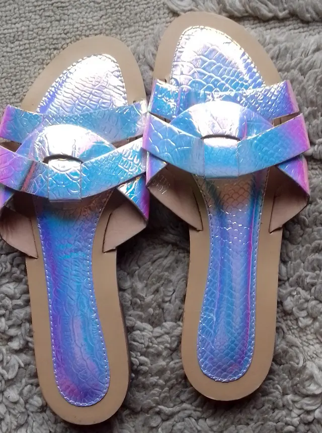 Image de sandale pointure 41 pied fin