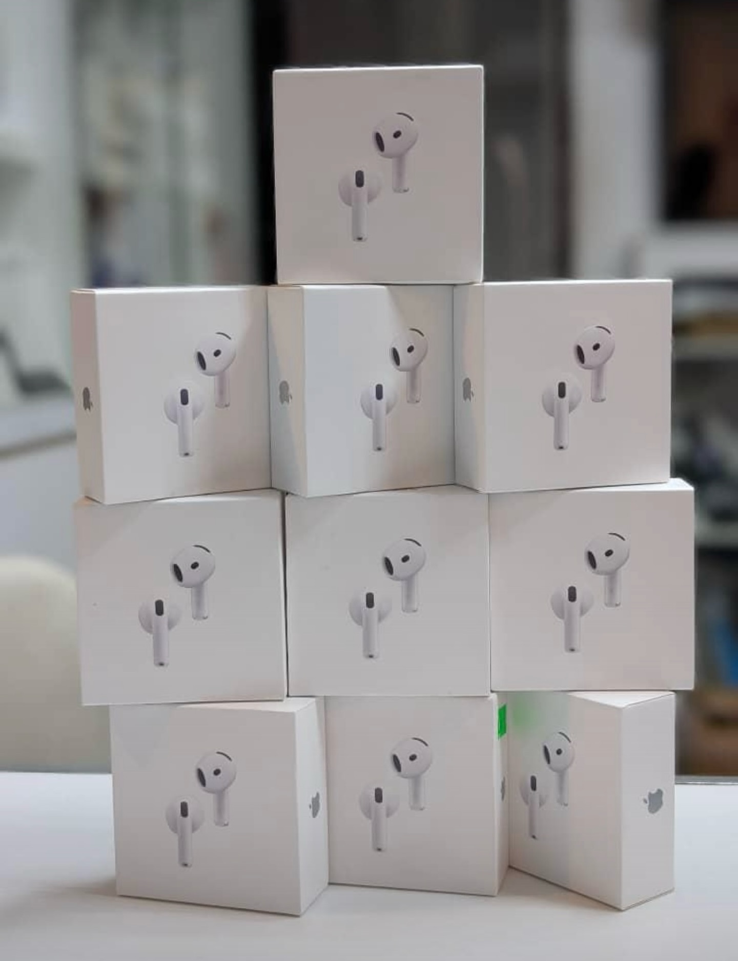 Product image attachment 1 - AIRPODS 4 ORIGINAL