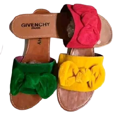 Image de Babouches de marque Givenchy