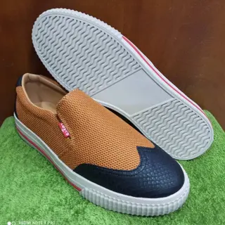 Product image attachment 2 - City shoes _ LEVIS: 40-46