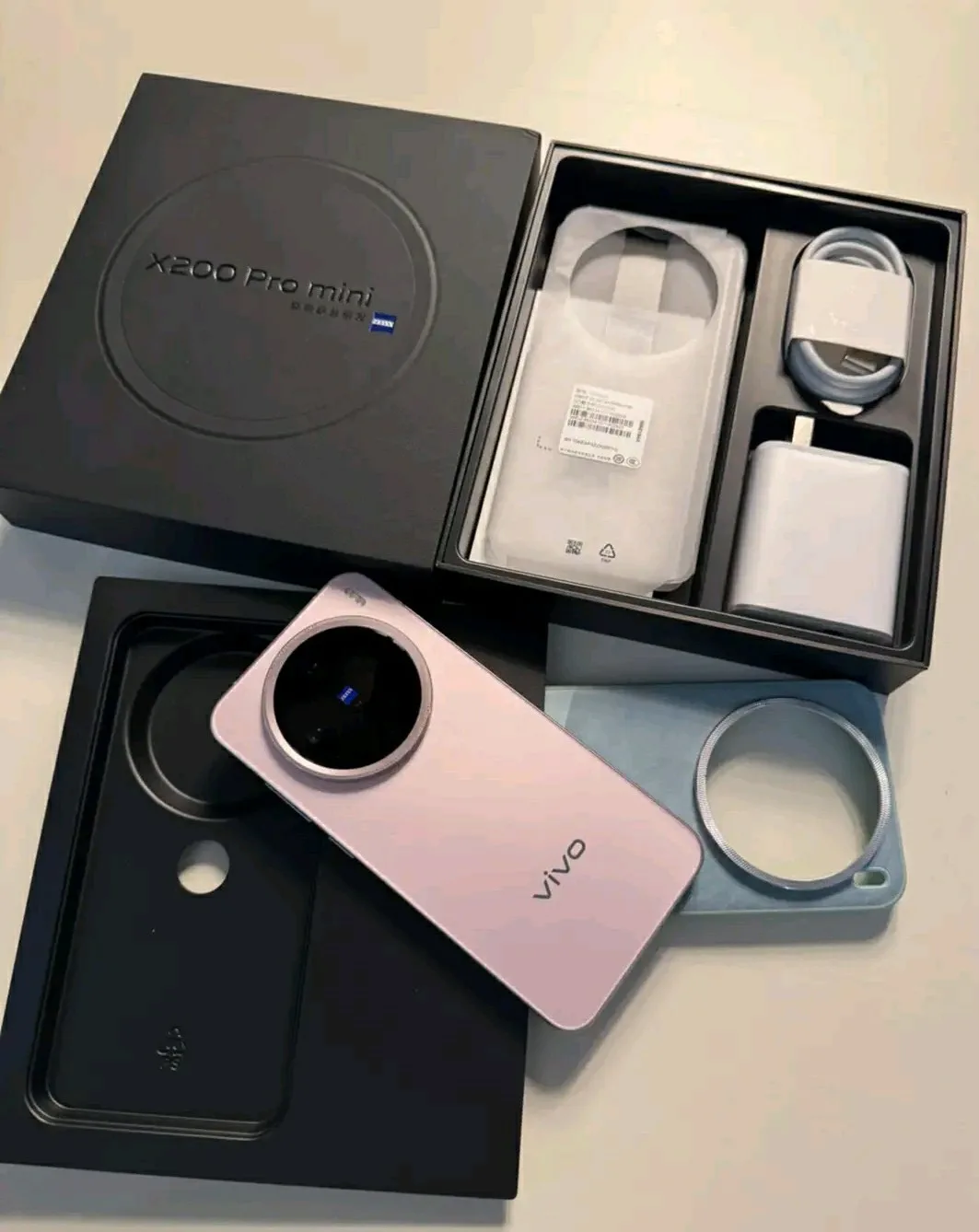 Product image attachment 1 - VIVO X200 PRO MINI 512G