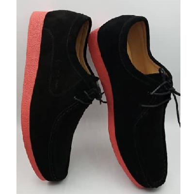 Photo 1 du produit - Chaussure Wallabees pointure 39-46