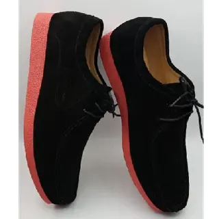 Photo 1 du produit  - Chaussure Wallabees pointure 39-46