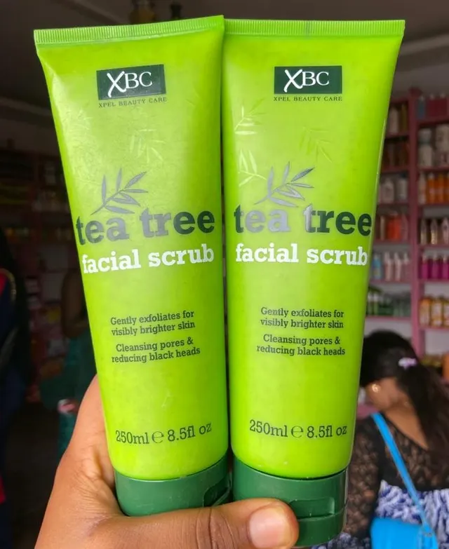 Image de Tea tree facial scrub