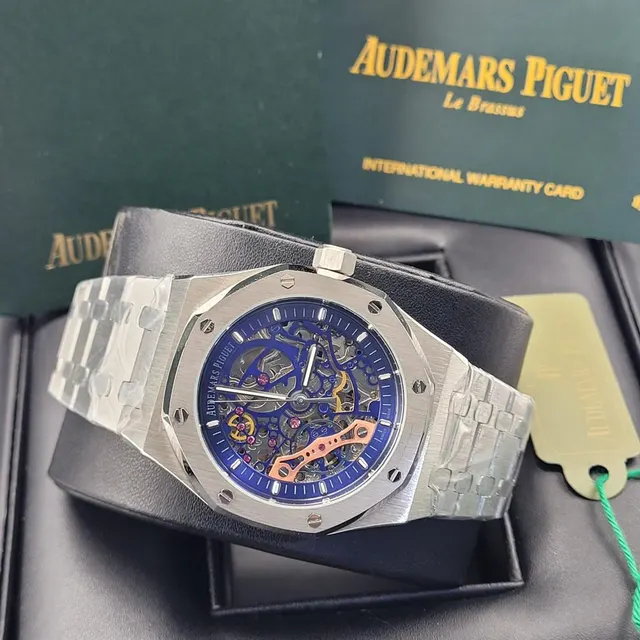 Image of AUDEMARS PIGUET ROYAL OAK