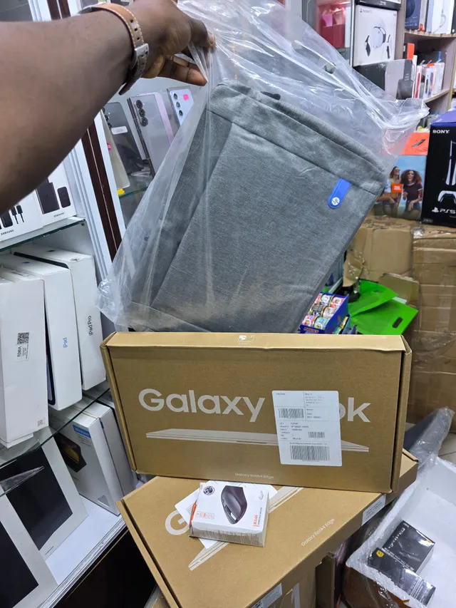 Image de GALAXY BOOK EDGE 512/16